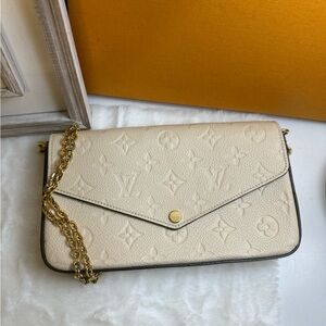 Louis Vuitton Cream Felicie Pochette